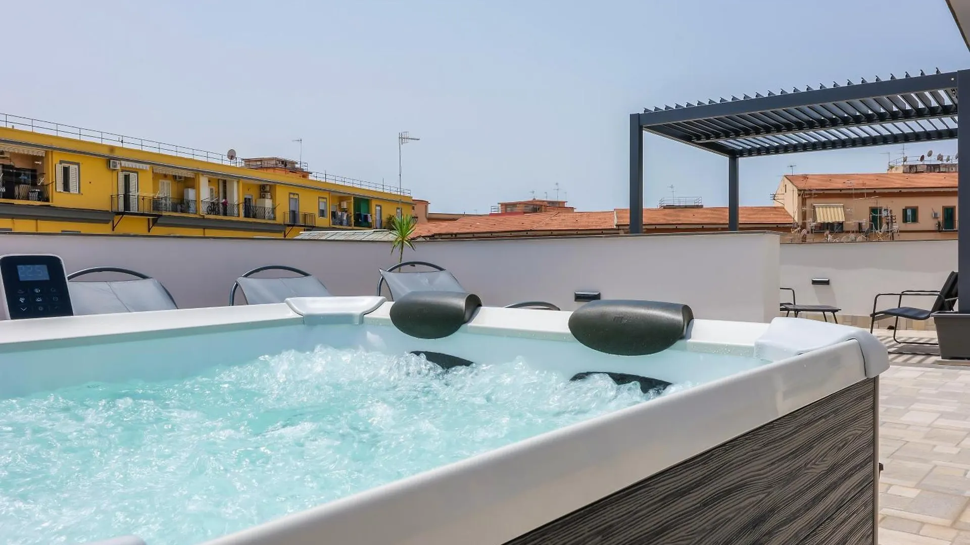 Rooftop Parthenopeo Contemporary Rooms Naples 0*,
